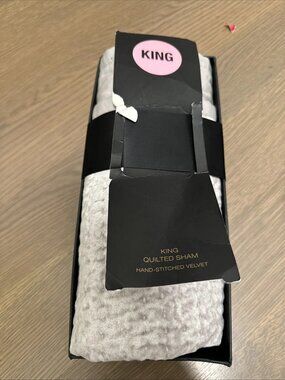 1 Donna Karan King Soft Velvet Handstitched Quilt Sham Platinum